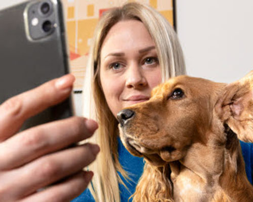 Digital dyrlægerådginving hos Agria til hunde